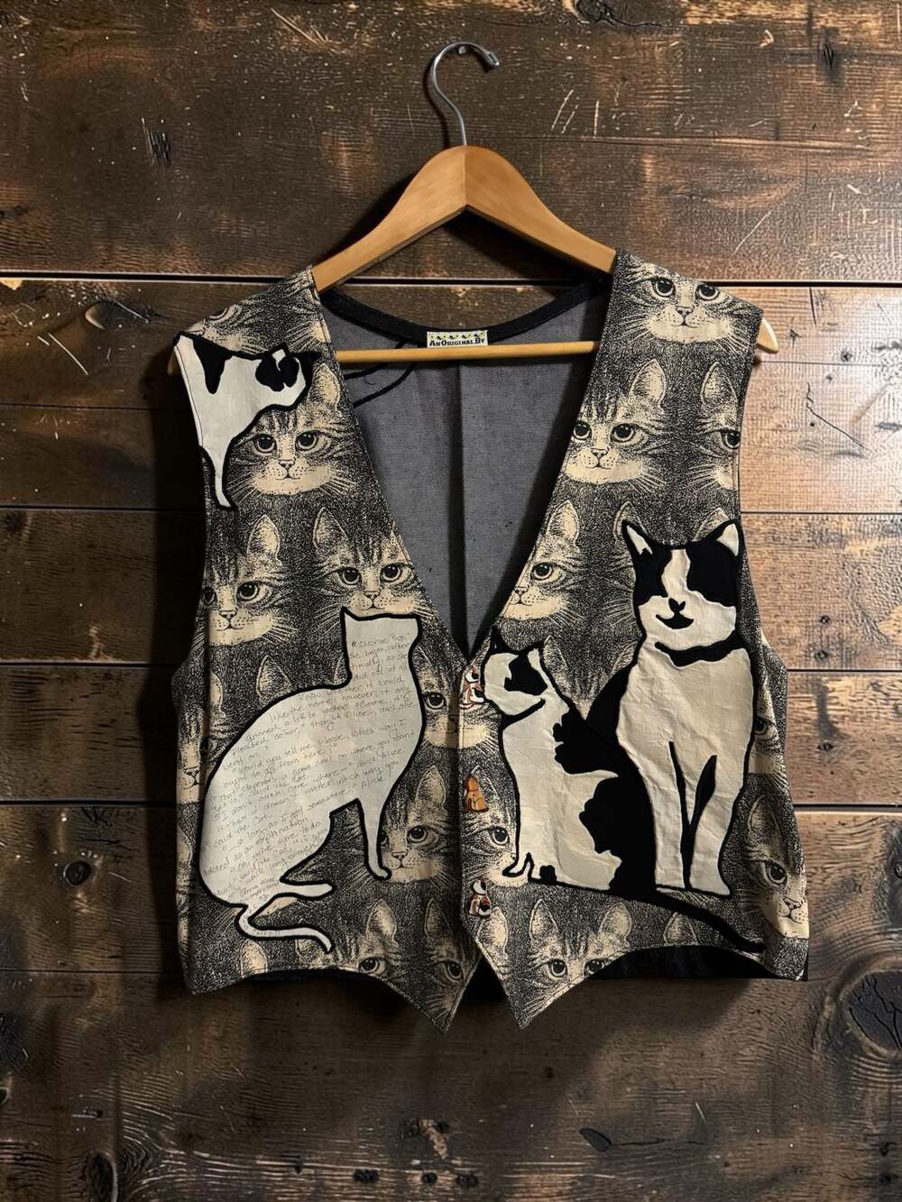 Julie Bosser Cheshire Cat Novelty Vest - Picture 1 of 8
